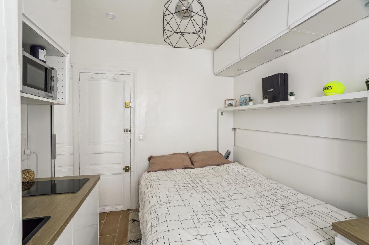 Small Comfortable Studio Near Eiffel Tower Paris Dış mekan fotoğraf