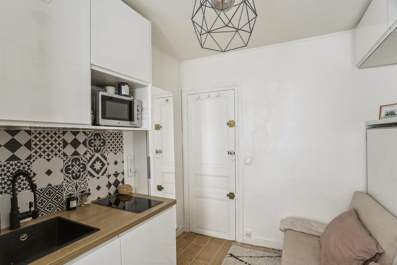 Small Comfortable Studio Near Eiffel Tower Paris Dış mekan fotoğraf